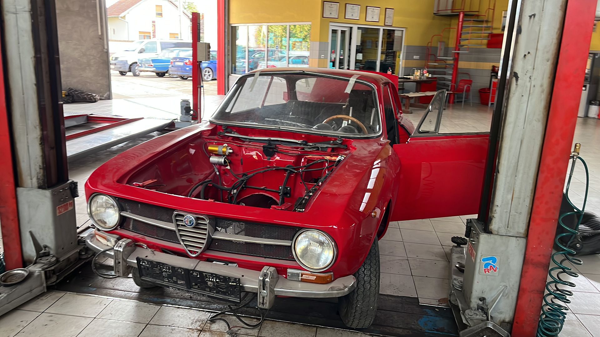 Alfa Romeo Bertone Coupe